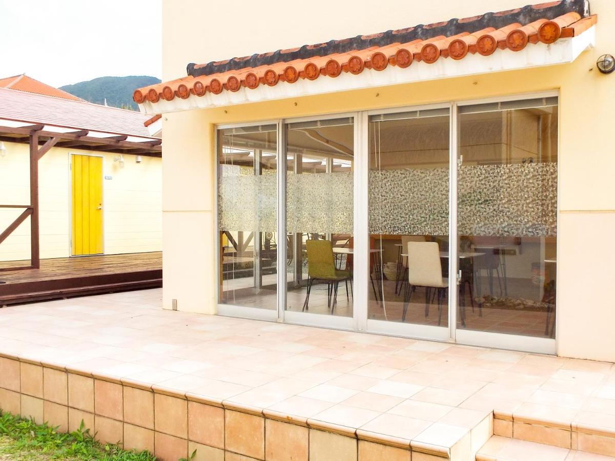 Asobibase Yamabare-House Hotel Ishigaki  Exterior photo