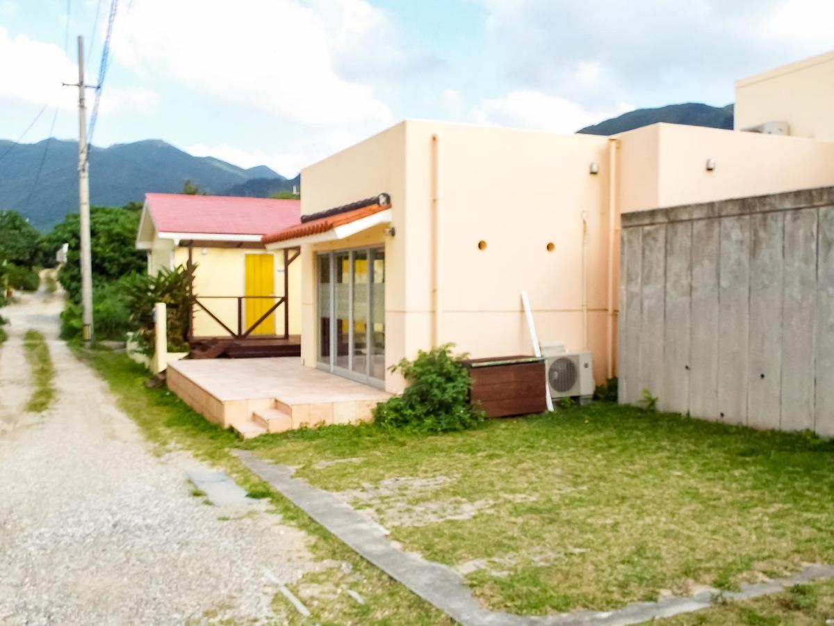 Asobibase Yamabare-House Hotel Ishigaki  Exterior photo