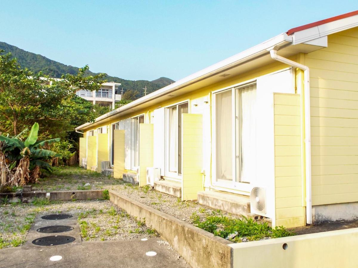Asobibase Yamabare-House Hotel Ishigaki  Exterior photo