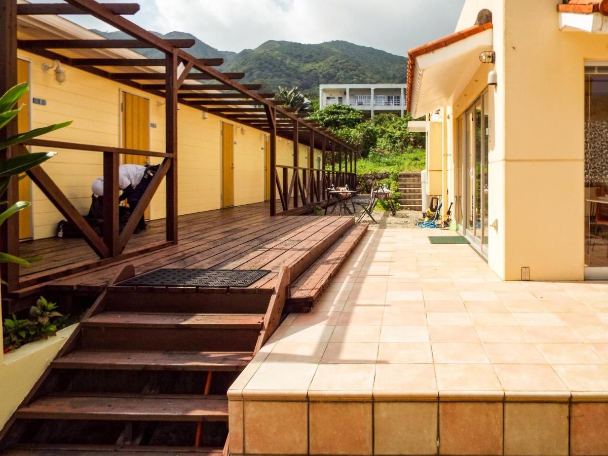 Asobibase Yamabare-House Hotel Ishigaki  Exterior photo