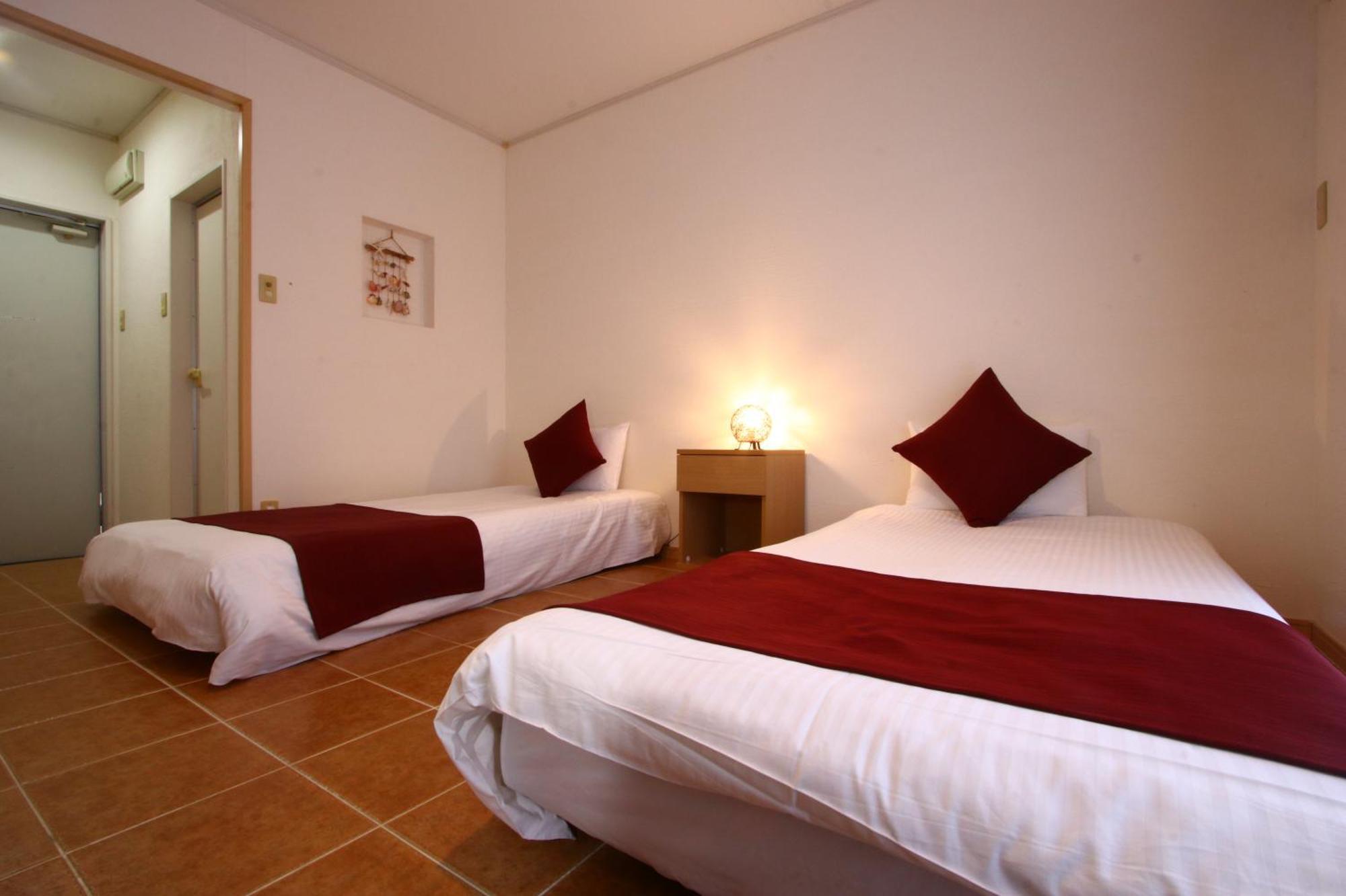 Asobibase Yamabare-House Hotel Ishigaki  Exterior photo
