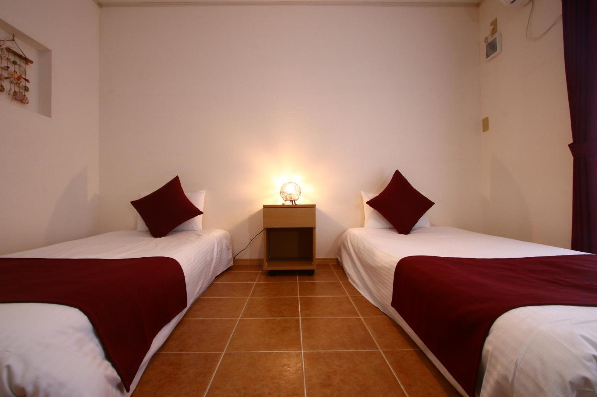 Asobibase Yamabare-House Hotel Ishigaki  Exterior photo