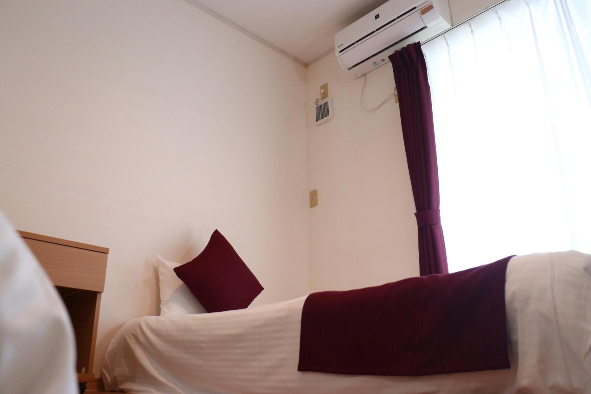 Asobibase Yamabare-House Hotel Ishigaki  Exterior photo