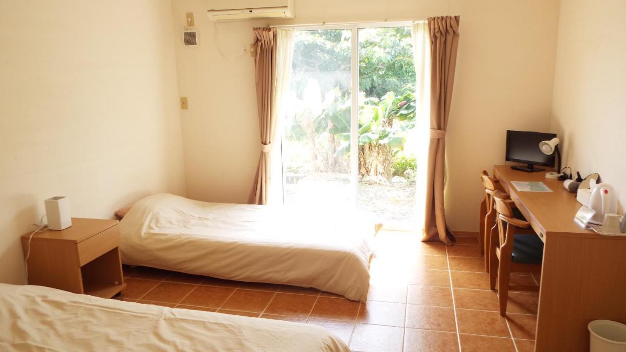 Asobibase Yamabare-House Hotel Ishigaki  Exterior photo